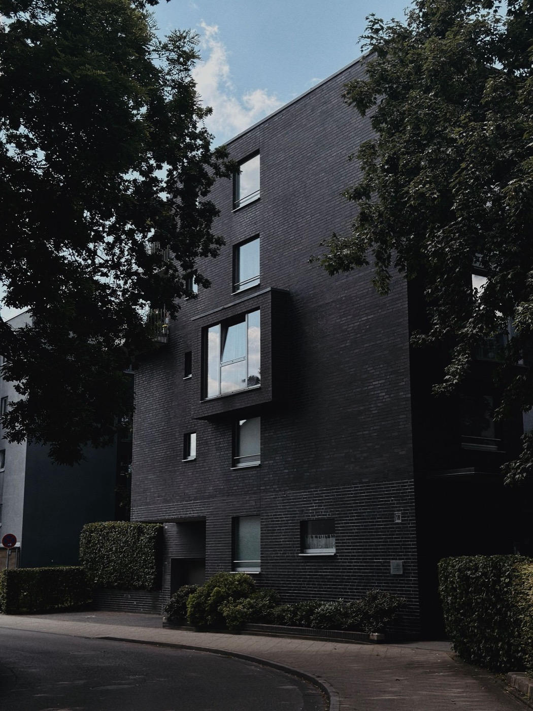 Multi-tenant apartment building exterior